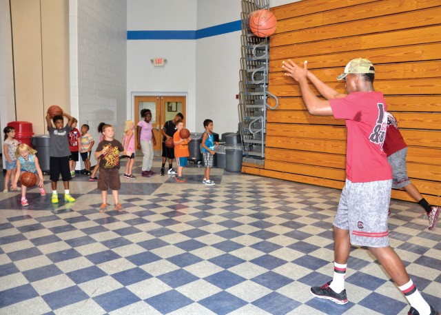 USC team visits Fort Jackson