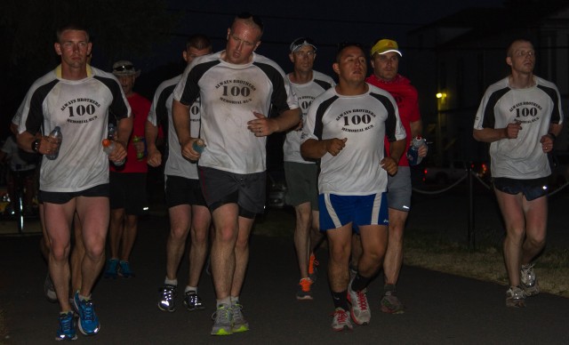 JBLM Soldiers, Marines run 100 miles to honor fallen