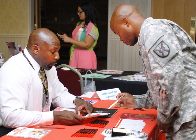 CW2 Larry Cunningham speaks with Winston Earle