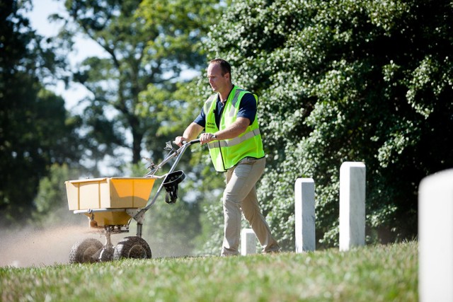 Volunteers, vets help keep ANC beautiful