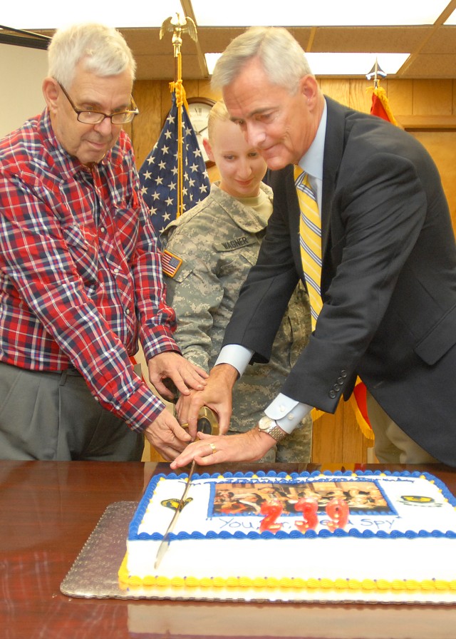 Hickson, Spc. Wagner and LTG (R) Black cut cake