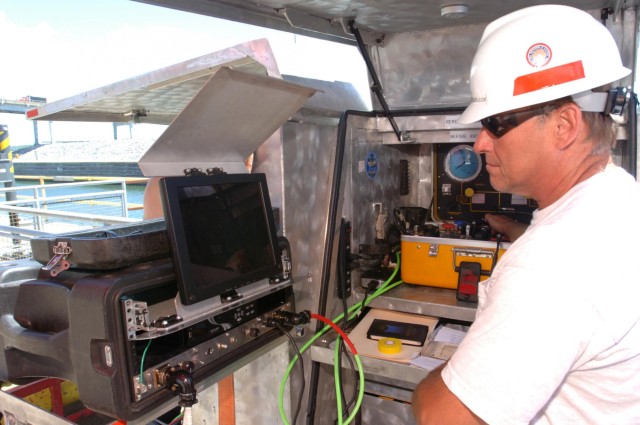 Dive team demonstrates its quick-response capability