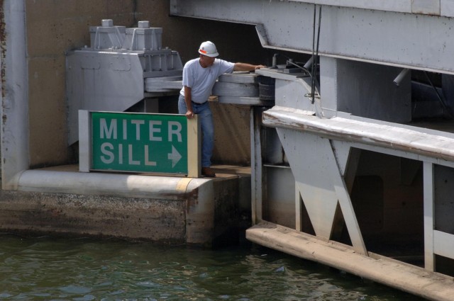 Dive team demonstrates its quick-response capability