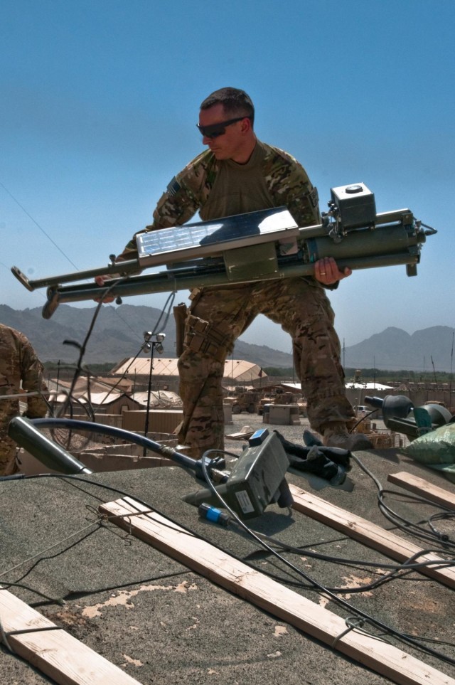 19th EWS Airmen tear down final weather tower in RC-South
