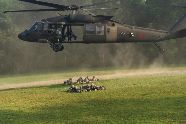 'Can Do' soldiers conduct air assault training, mark anniversary of fallen brothers