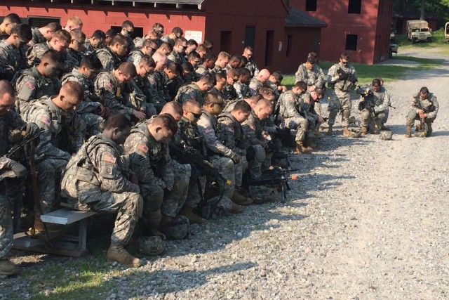 'Can Do' soldiers conduct air assault training, mark anniversary of fallen brothers