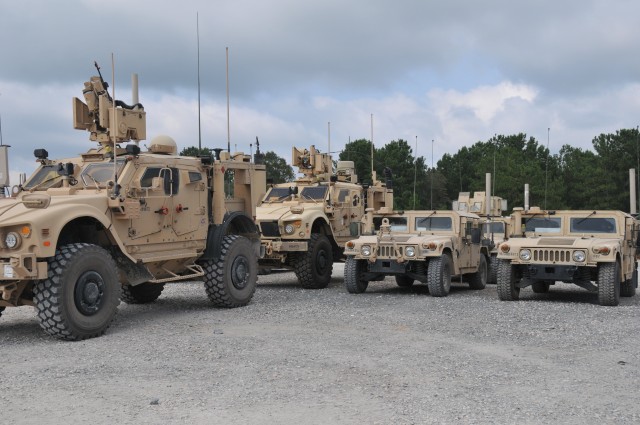 101st Airborne conducts air assault training with new communications gear