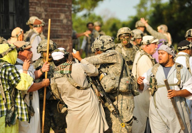 101st Airborne conducts air assault training with new communications gear