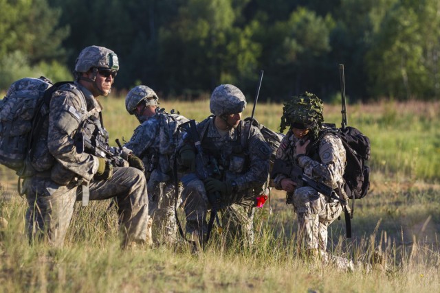 Paratroopers, Latvians develop understanding through training, planning
