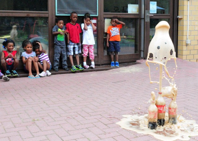 CDC brings parents, kids together with science fair