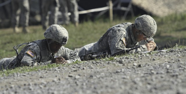 2BCT Infantry upholds tradition, Infantrymen earn EIB