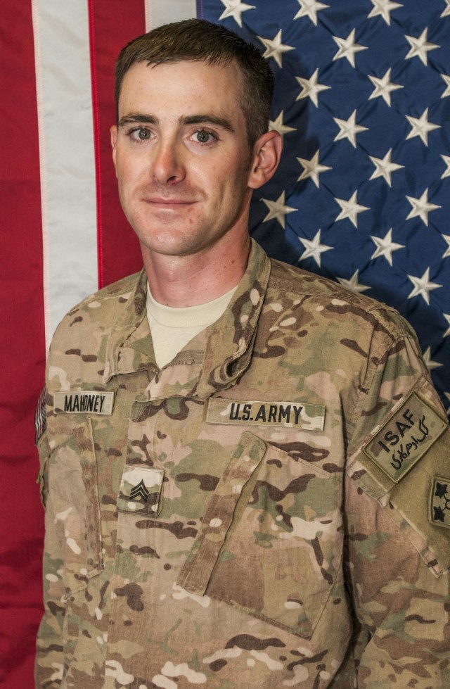 4th Infantry Division NCO, wounded warrior named USO 'Soldier of the Year'