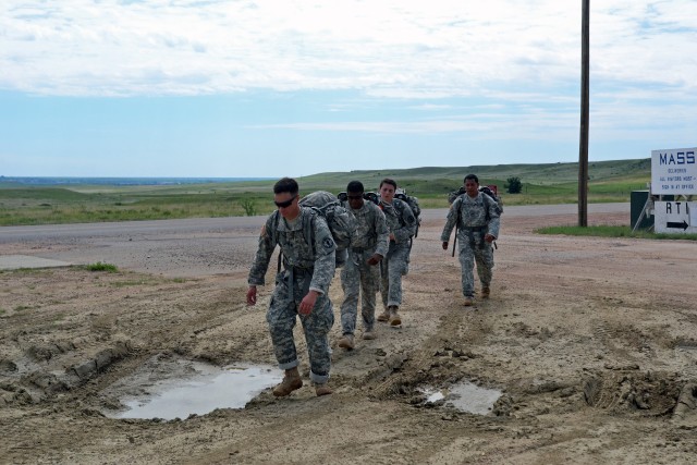 MPs, aviators train together to protect, serve, MedEvac