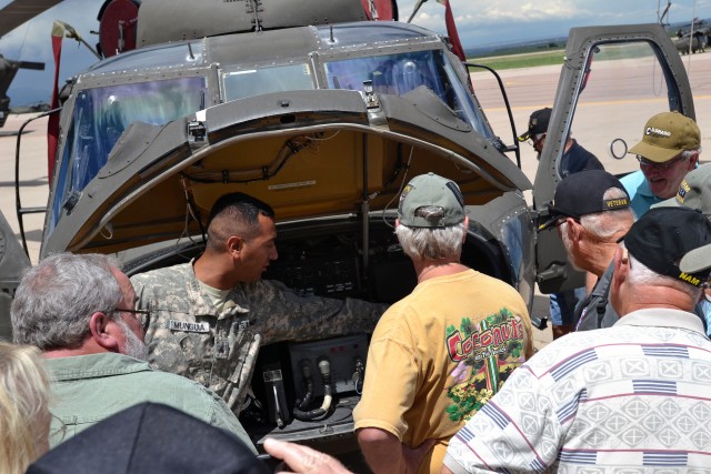 Avionic Vietnam Veterans visit CAB
