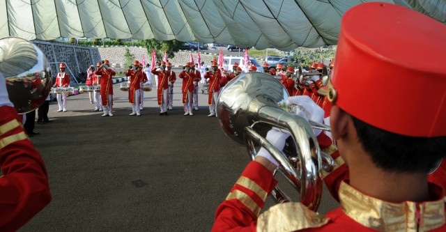 Indonesian band members rehearse for opening ceremony