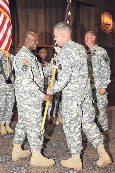 DENTAC welcomes new commander | Article | The United States Army