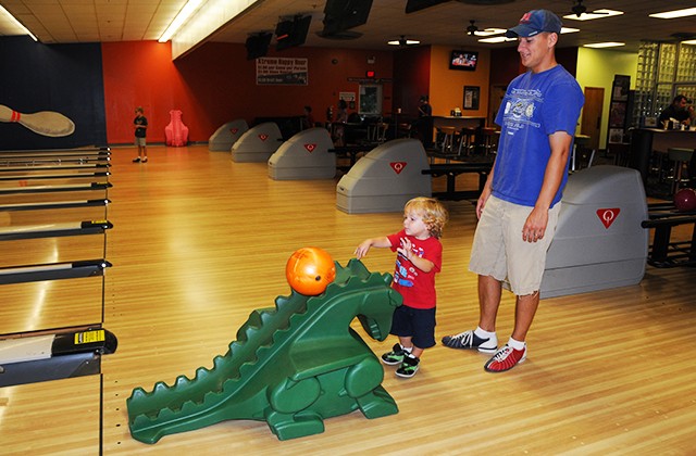 Time to spare: Bowling leagues designed for all ages