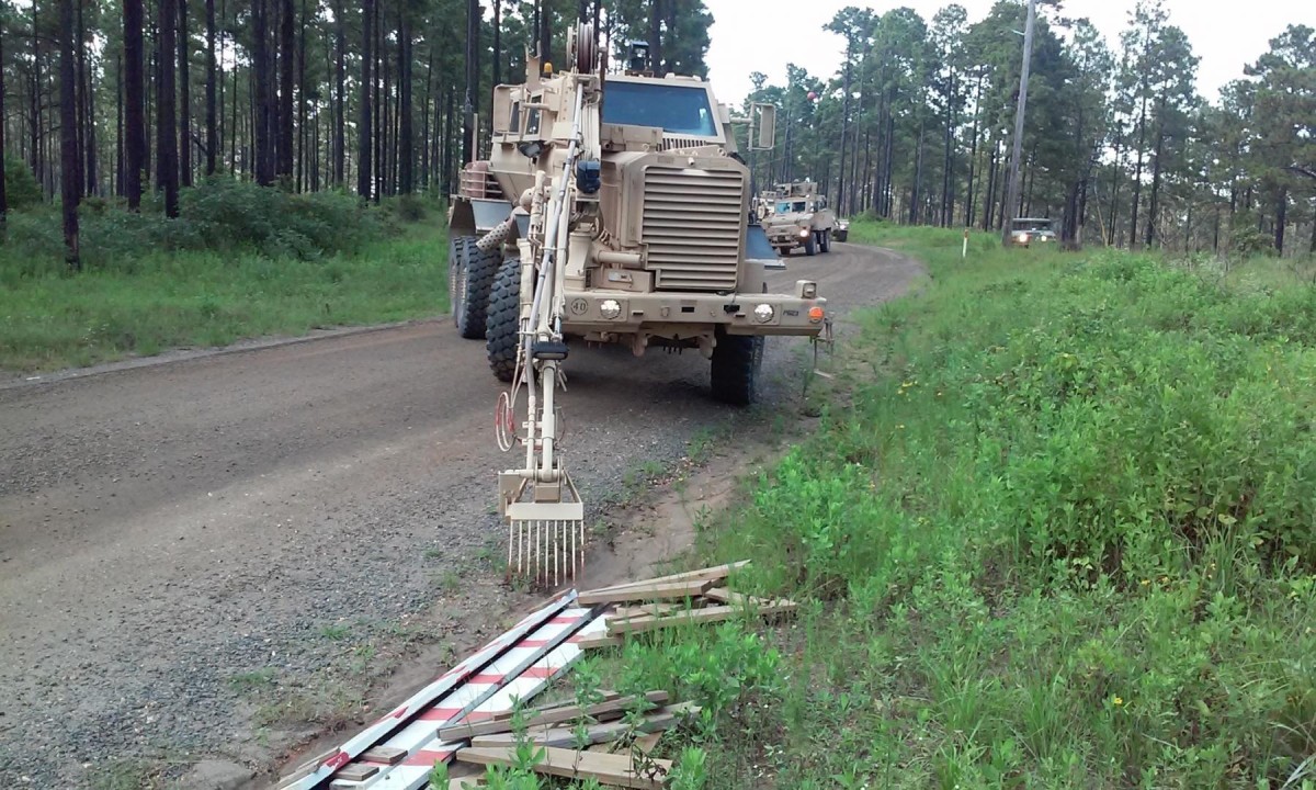 Army Engineers Mps Conduct Route Clearance At Jrtc Article The