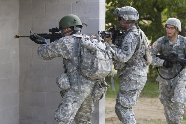 Fort Lauderdale Army Reserve unit tackles annual training at Camp Blanding