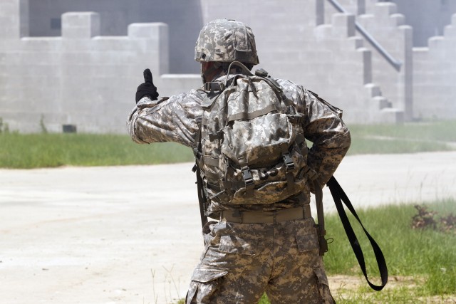 Fort Lauderdale Army Reserve unit tackles annual training at Camp Blanding