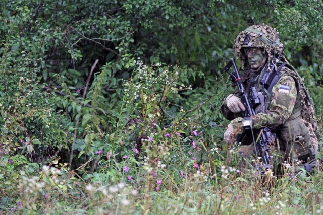Estonian Army faces OPFOR during Saber Junction 14