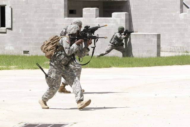 Fort Lauderdale Army Reserve unit tackles annual training at Camp Blanding