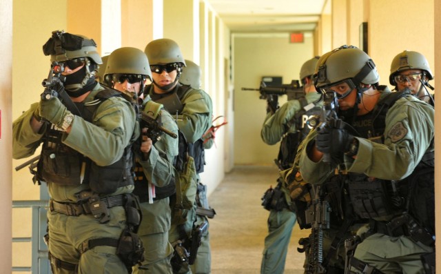 Special Reaction Team trains on antiterrorism