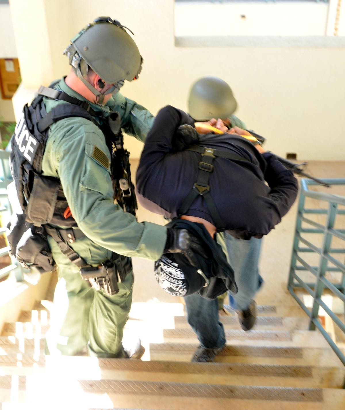 Special Reaction Team Trains On Antiterrorism Article The United States Army 1049