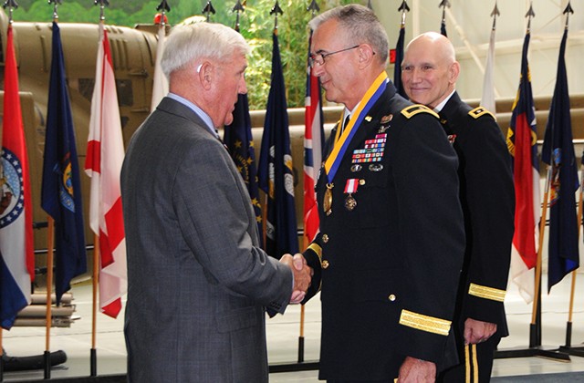 Center welcomes new commander: Farnsworth assumes command from Edens