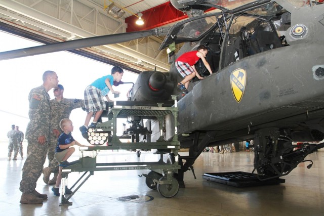 1st Air Cav conducts open house