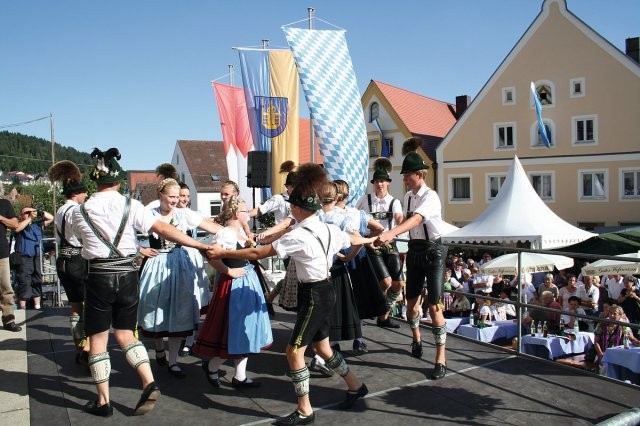 Greding trachtenmarkt
