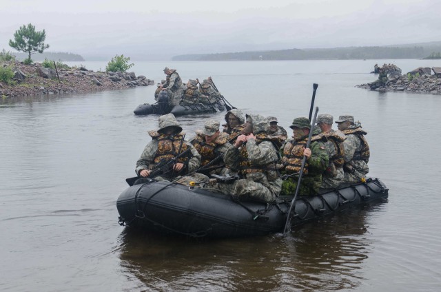 1-71 Cavalry trains with Dragoons in Canada