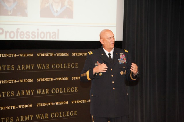 CSA discusses Army Operating Concept with Army War College class of 2015