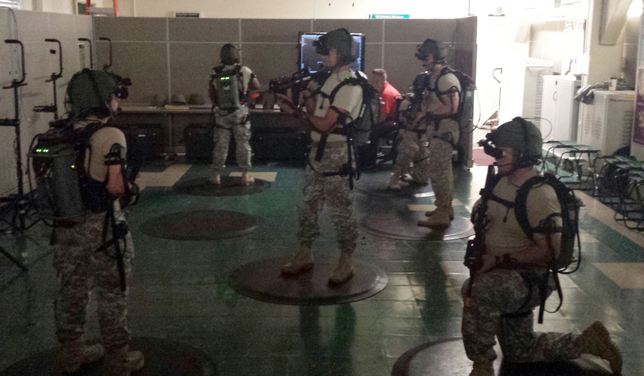 Simulation offers realistic training for contracting Soldiers Article