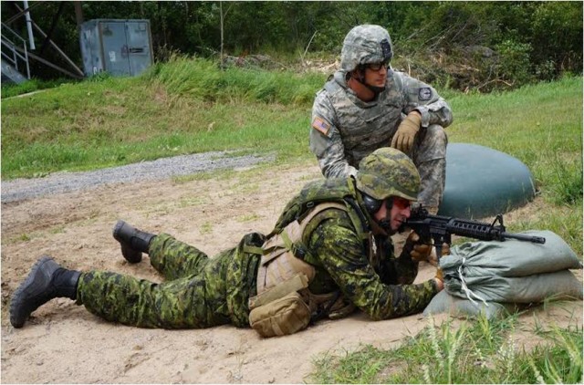 Canadian Soldier qualified to Army Standards
