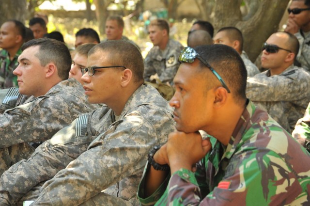 JBLM Soldiers learn valuable jungle techniques