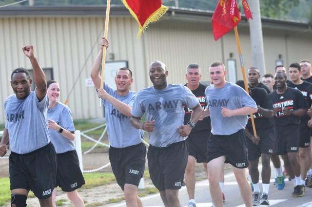 Soldiers shake off two-week exercise with Bde. run