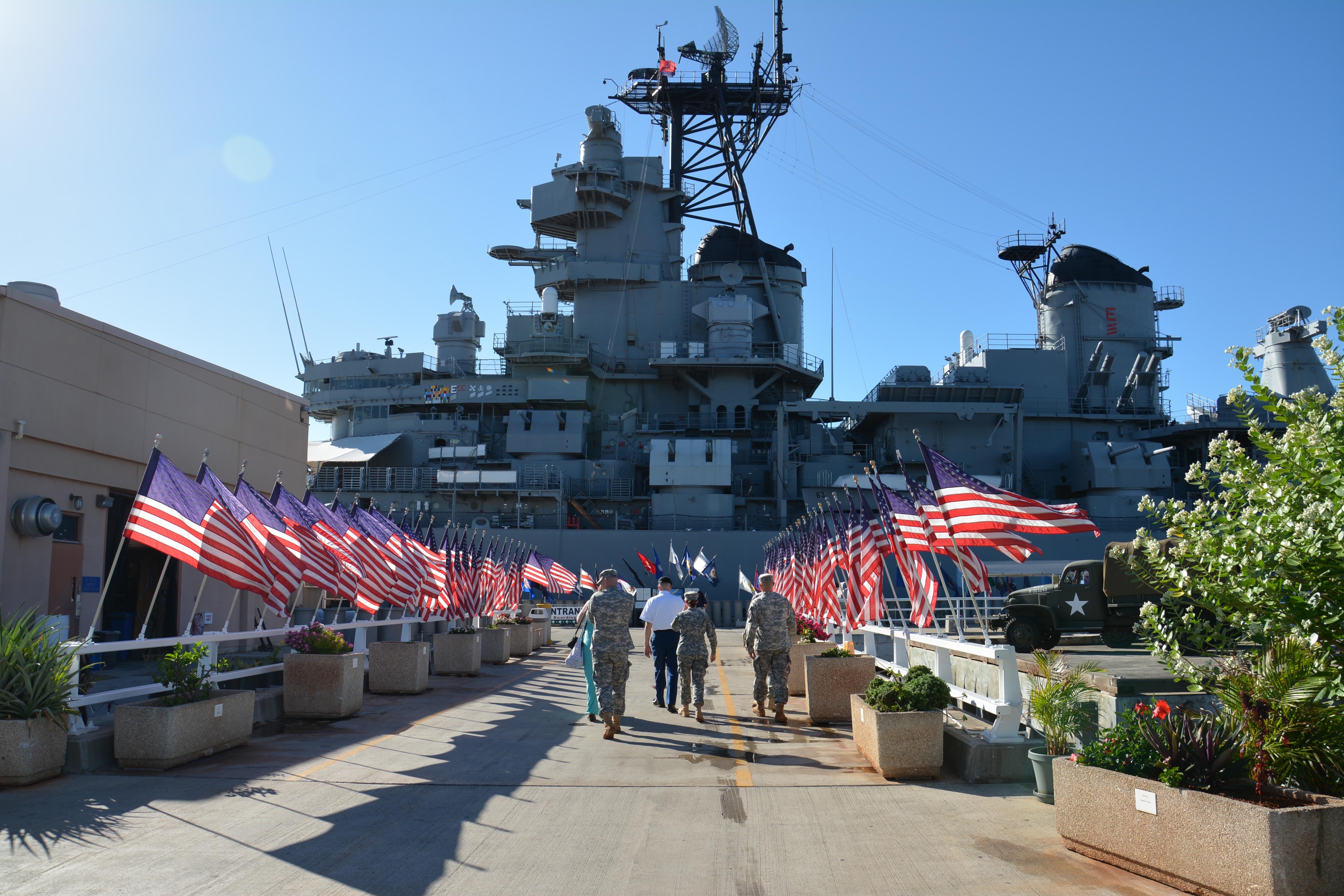 Never forgotten, Sept. 11 reenlistment ceremony on USS Missouri ...