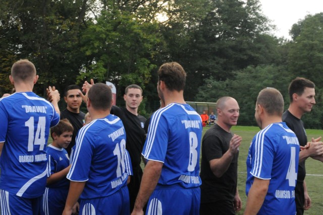 US paratroopers and Polish hosts remember 9/11 with a soccer match