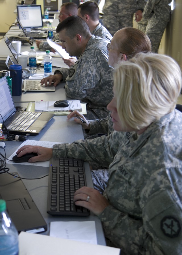 Army Reserve MPs forge new partnerships during DSCA exercise
