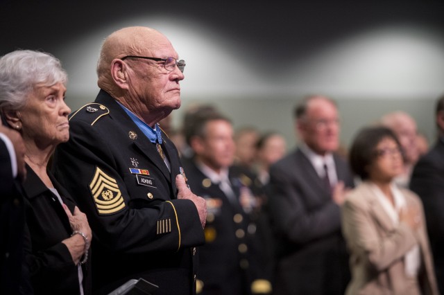 Army Vietnam veterans inducted into Pentagon's Hall of Heroes