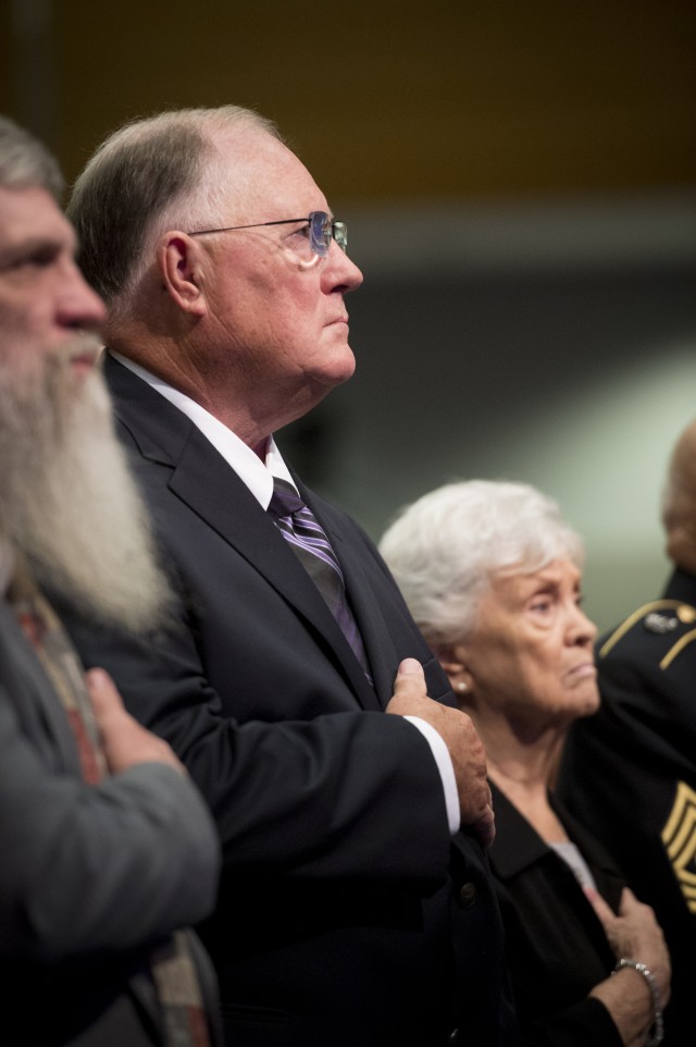 Army Vietnam veterans inducted into Pentagon's Hall of Heroes
