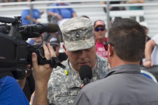 Soldier-Hero speaks to future Soldiers at North Carolina NHRA event