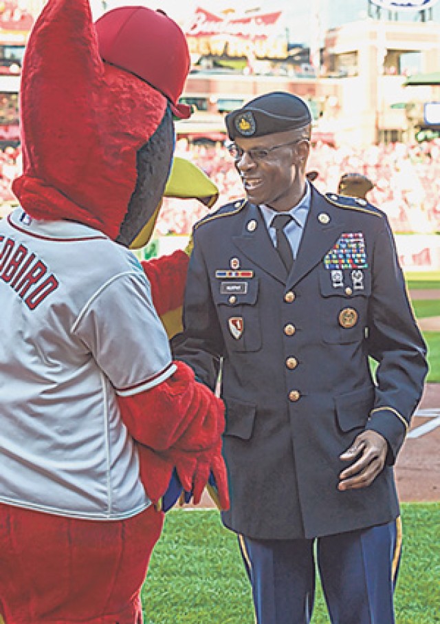 DVIDS - Images - Military Appreciation Night at Busch Stadium [Image 5 of 5]