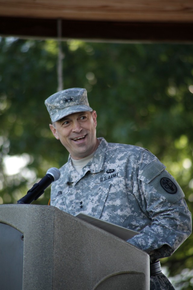 USAMRMC and Fort Detrick Hosts Change of Command
