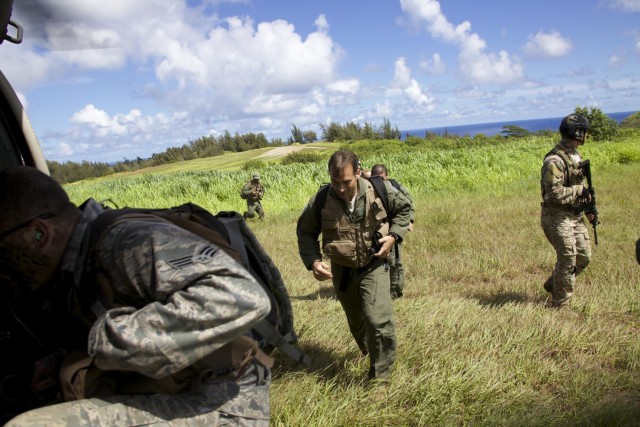 25th CAB partners with Air Force for exercise