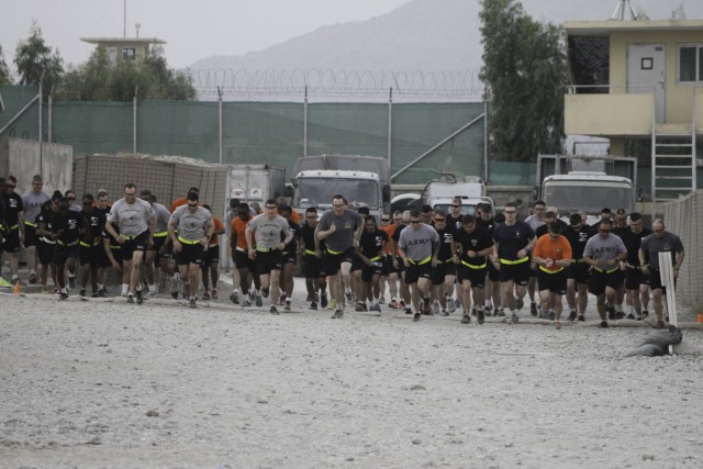 Strike Soldiers honor fallen with Shadow Run