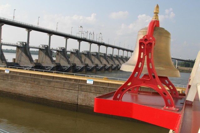 USA's largest towboat returns to Arkansas River