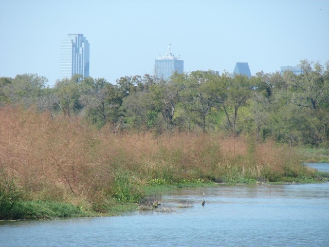 Corps contract extends wetland chain closer to downtown Dallas