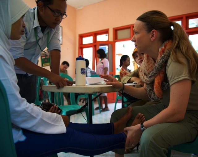 US, Indonesian medical personnel assist over 350 during community event